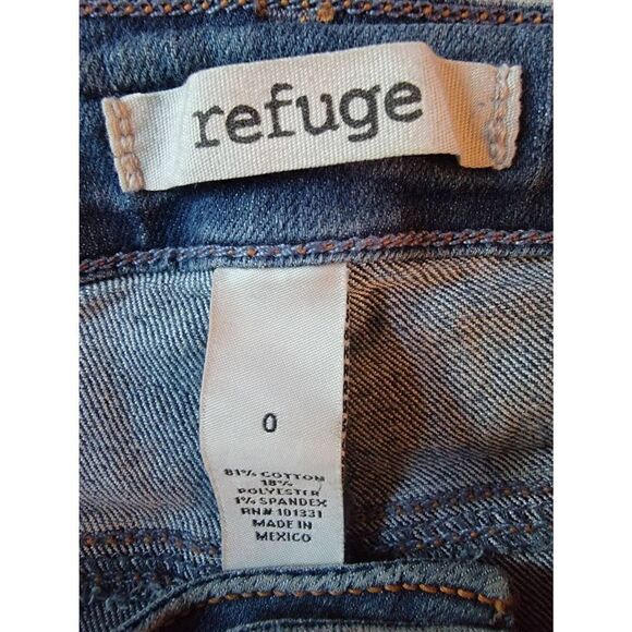 Refuge Women's Distressed Skinny Jeans Stretch Ripped Blue Medium Wash Size 0 - Picture 3 of 3